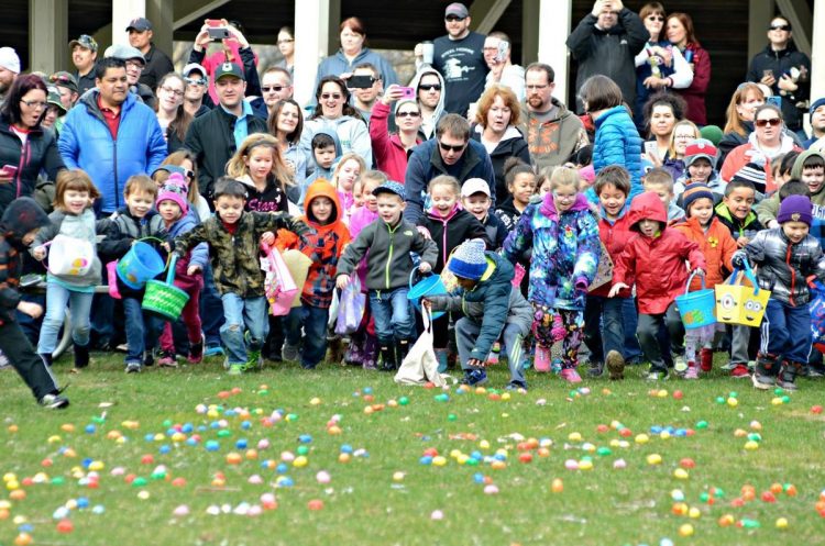 Easter Egg Hunt 2017 @ Frontier Park Sports Complex | Naperville | Illinois | United States